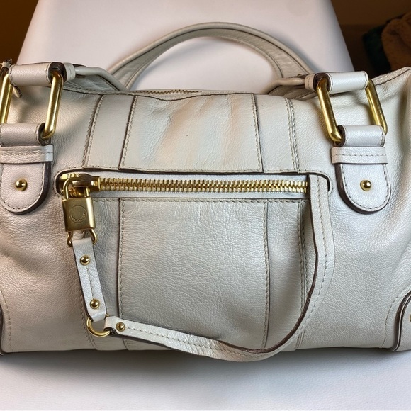 Marc Jacob’s grained ivory leather. - Picture 3 of 9